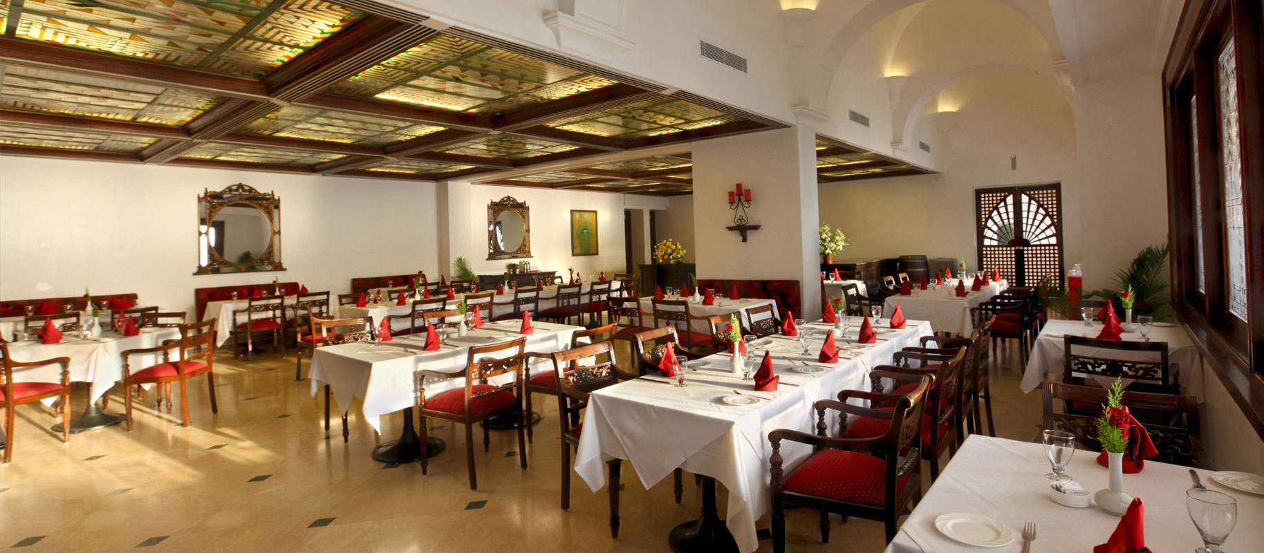 La_Palmera_Multi_cuisine_restaurant