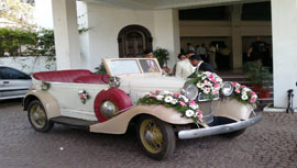 vintage_wedding_car